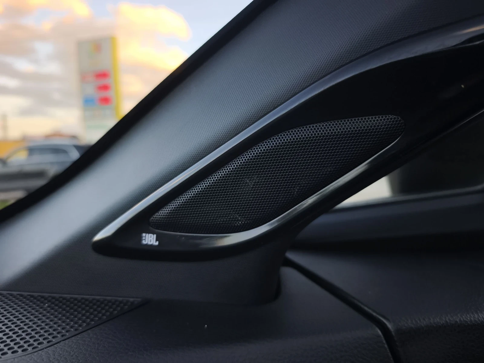 Toyota C-HR 1.8HYBRID FIRST EDITION FULL SERVICE IN TOYOTA  | Mobile.bg   11