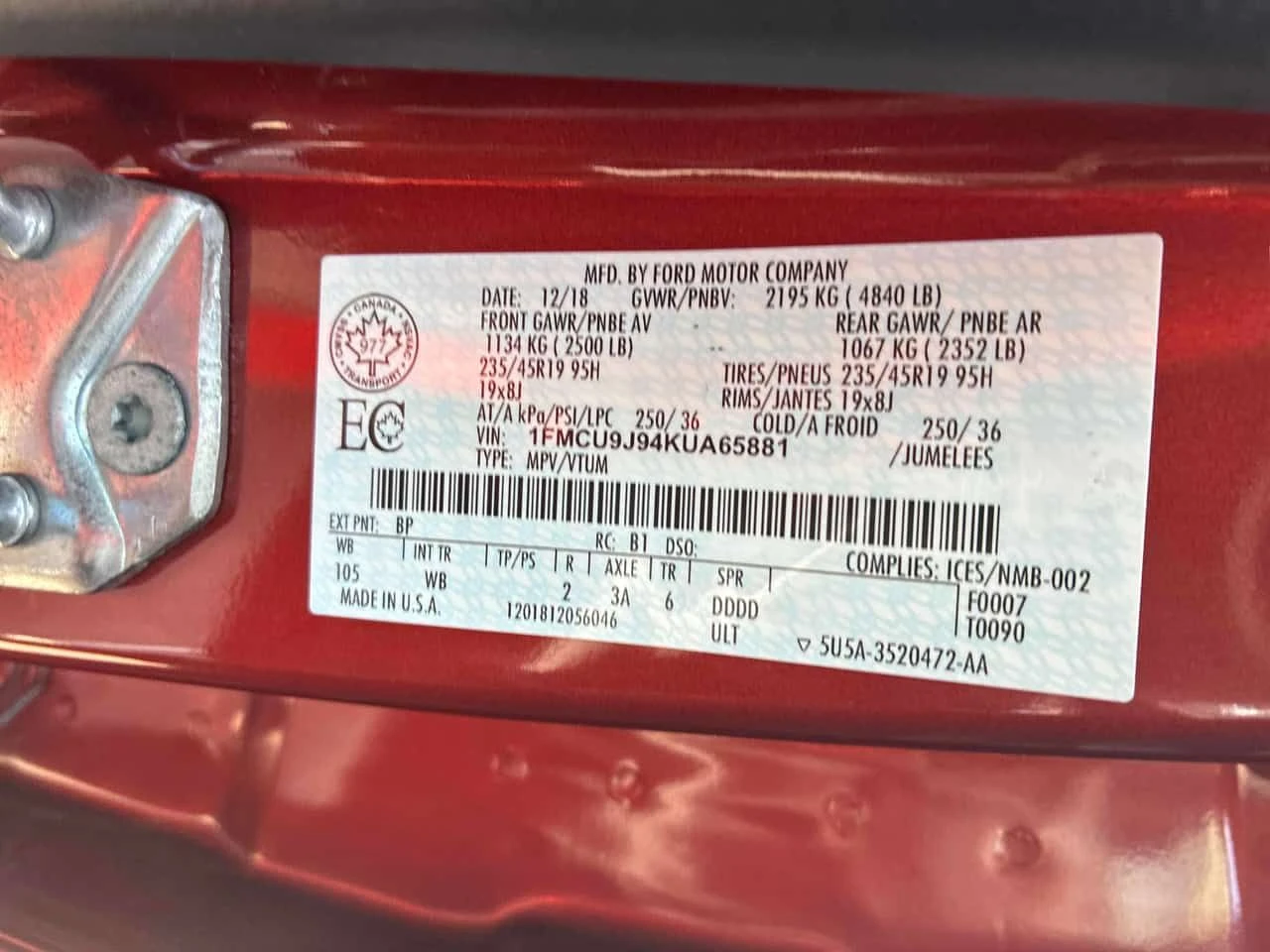 Ford Escape TITANIUM| ПОДГРЕВИ| ПАНО| NAVI| 2 КЛЮЧА| + ГУМИ, снимка 10 - Автомобили и джипове - 54870357