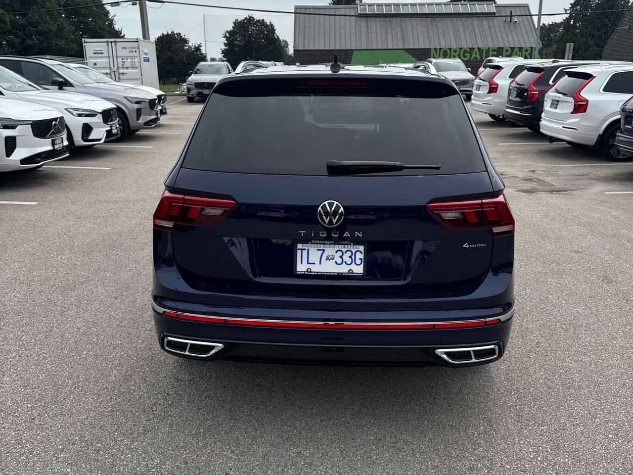 VW Tiguan Highline R Line / 360 / DIS / FENDER /, снимка 4 - Автомобили и джипове - 55612680