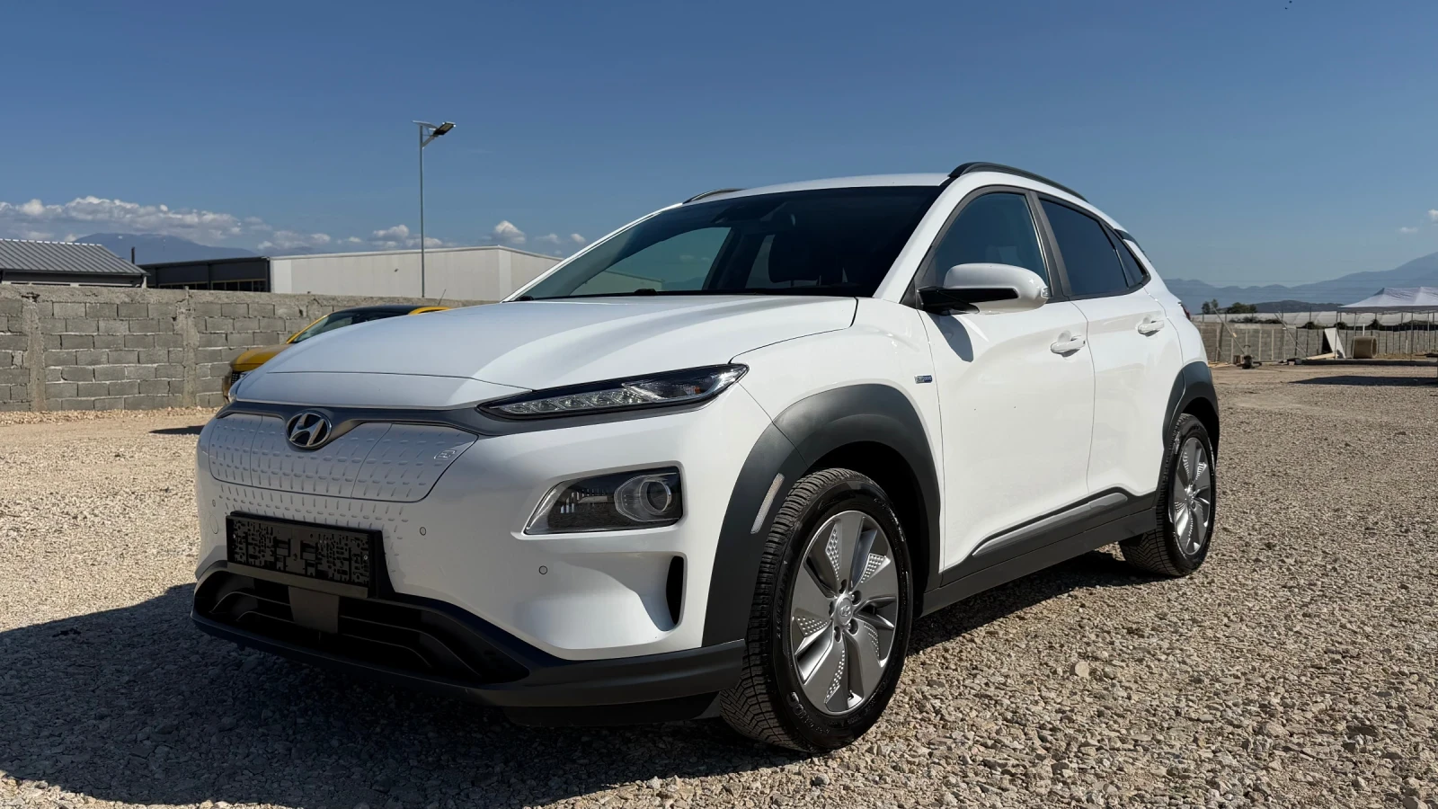 Hyundai Kona 64 kWh | 204 к.с. | КОЖА | ОБДУХВАНЕ | 