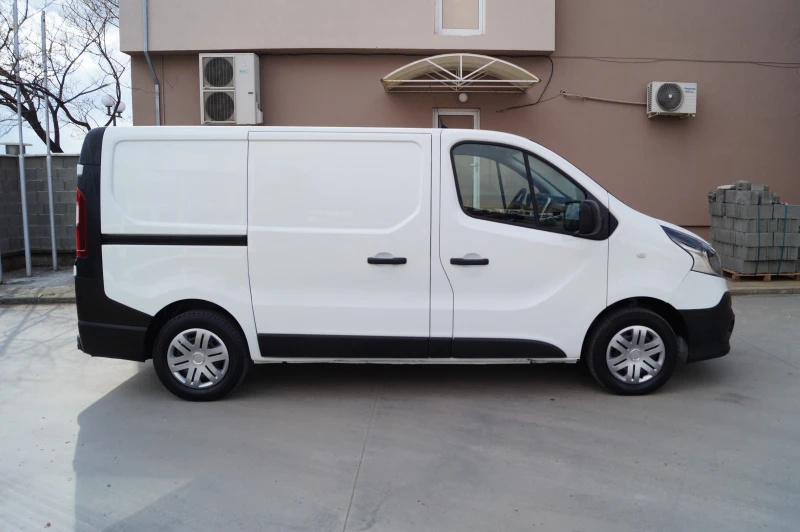 Nissan NV300 1.6d 122к.с., снимка 8 - Бусове и автобуси - 44880729