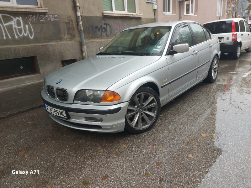 BMW 320, снимка 4 - Автомобили и джипове - 47968620