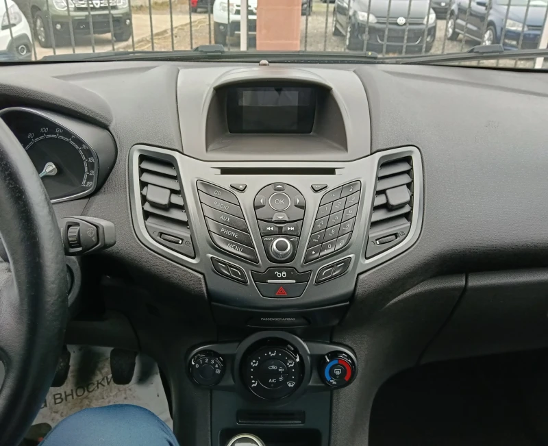 Ford Fiesta 1.4i газова уредба , снимка 7 - Автомобили и джипове - 50092358