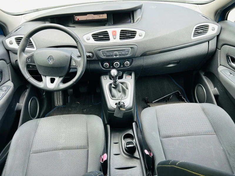 Renault Scenic TCE 130, снимка 10 - Автомобили и джипове - 50430527