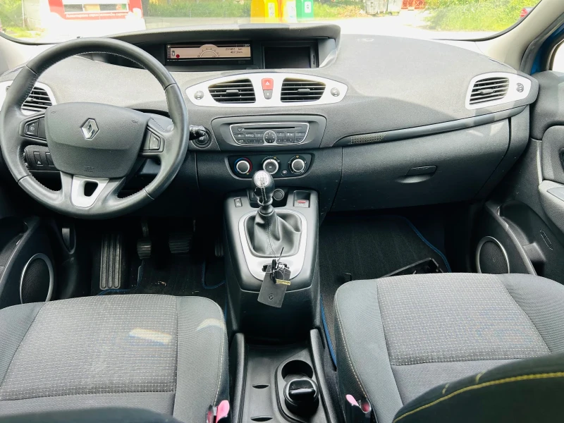 Renault Scenic TCE 130, снимка 11 - Автомобили и джипове - 50430527