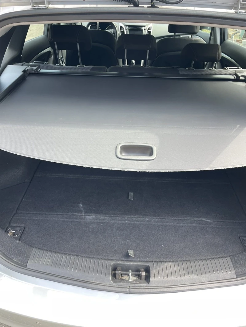 Hyundai I30 1, 6 crd Автоматик 138543 км Швейцария Фул екстри, снимка 8 - Автомобили и джипове - 52001032