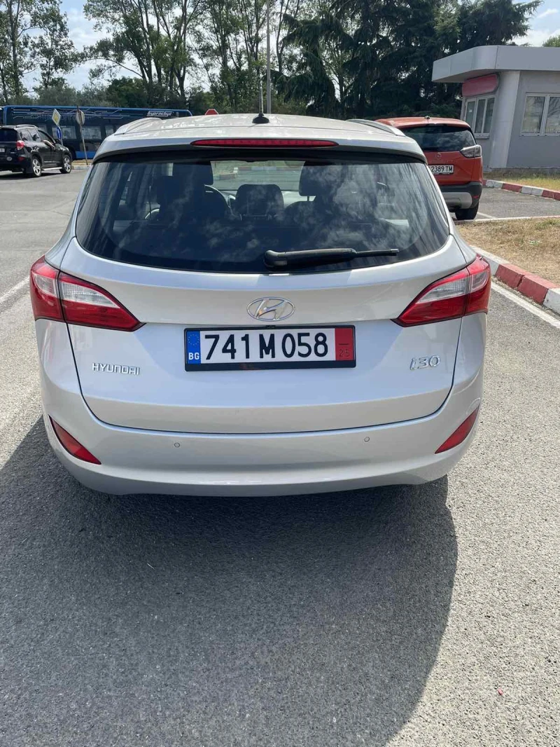 Hyundai I30 1, 6 crd Автоматик 138543 км Швейцария Фул екстри, снимка 17 - Автомобили и джипове - 52001032
