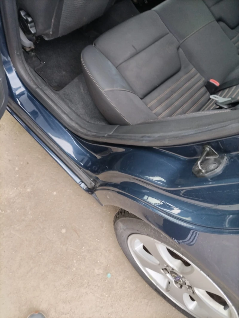 Volvo V50, снимка 16 - Автомобили и джипове - 52391317