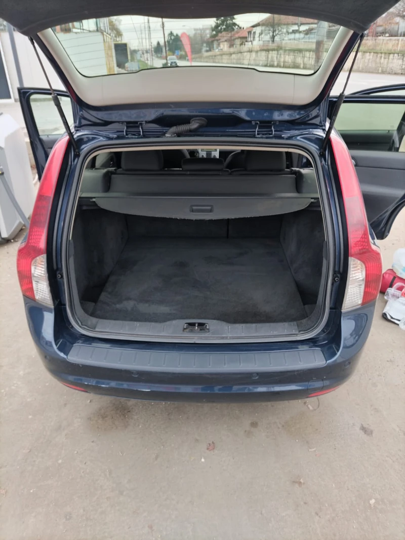 Volvo V50, снимка 3 - Автомобили и джипове - 52391317