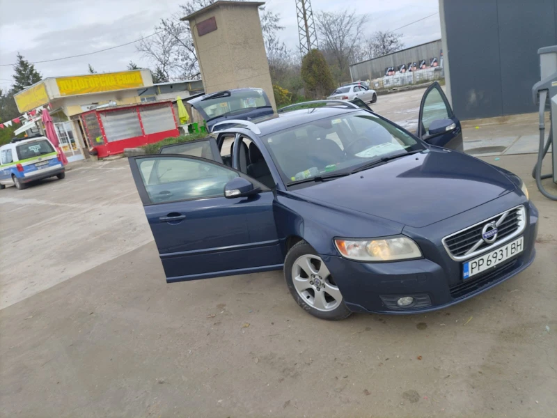Volvo V50
