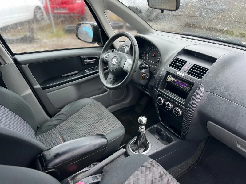 Suzuki SX4 1.6i Klimatronik/Подгрев, снимка 10 - Автомобили и джипове - 53049057