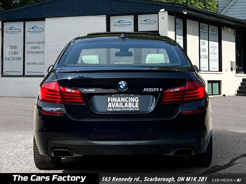 BMW 550 xDrive Sedan AWD* АвтоКредит* (ЦЕНА ДО БЪЛГАРИЯ), снимка 5 - Автомобили и джипове - 53397107