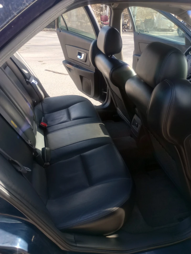 Cadillac Cts 3.2, снимка 9 - Автомобили и джипове - 53571031