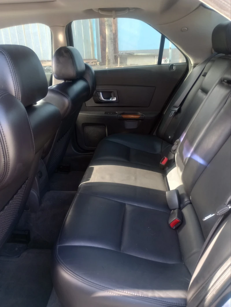 Cadillac Cts 3.2, снимка 8 - Автомобили и джипове - 53571031