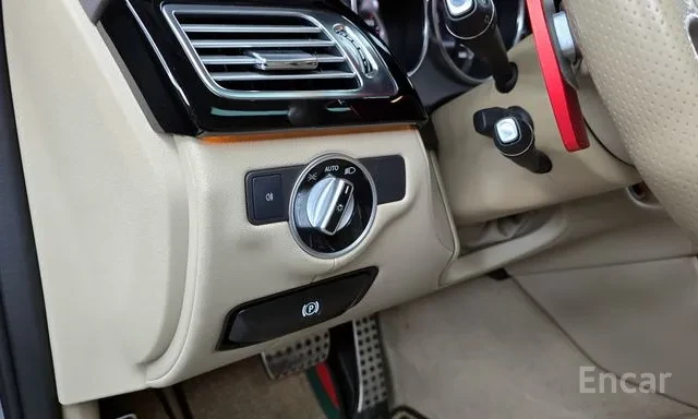 Mercedes-Benz CLS 63 AMG 4 MATIC , снимка 17 - Автомобили и джипове - 52956987