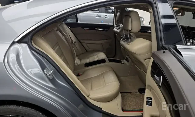 Mercedes-Benz CLS 63 AMG 4 MATIC , снимка 12 - Автомобили и джипове - 52956987