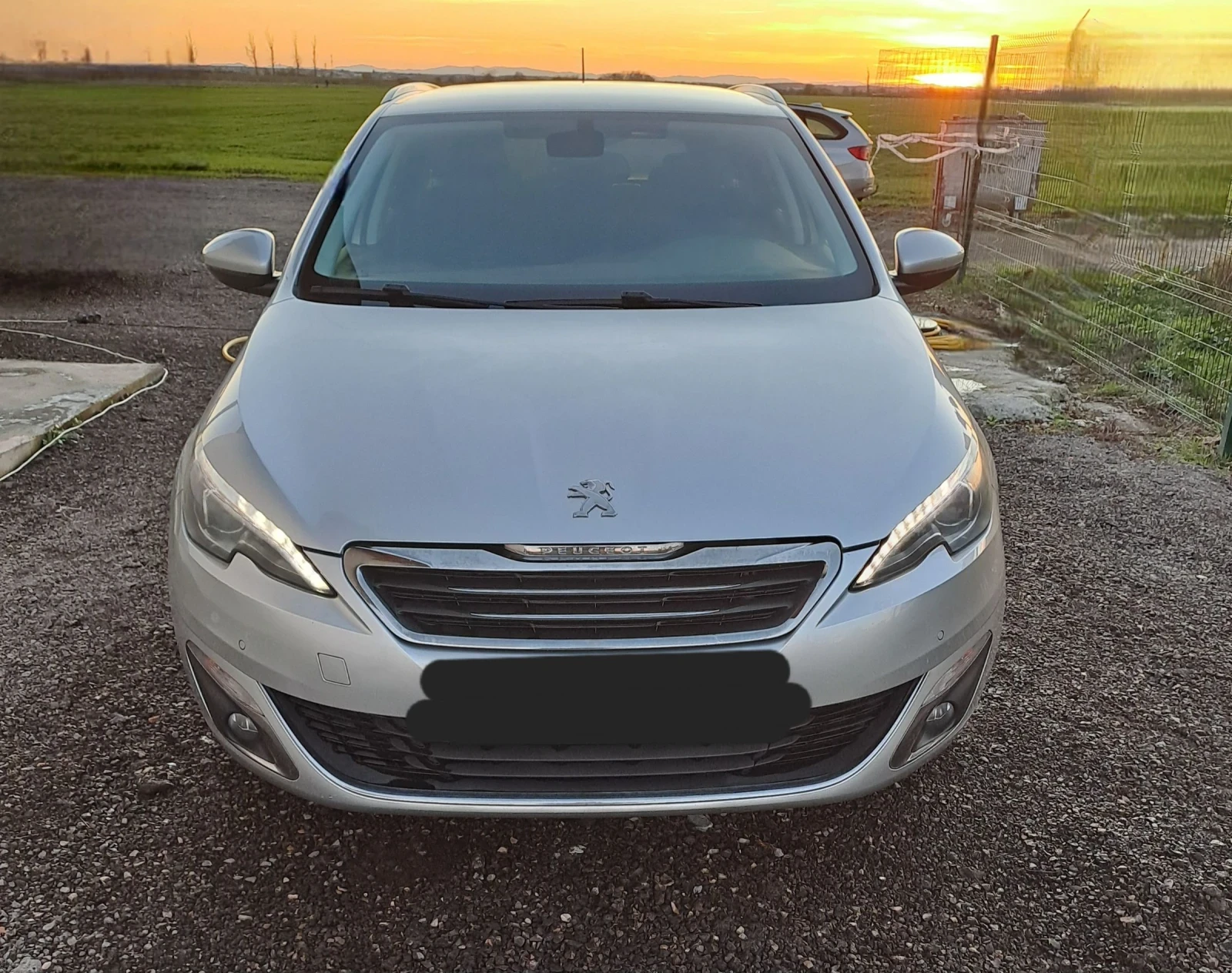 Peugeot 308 1.6* BlueHDi* , снимка 1