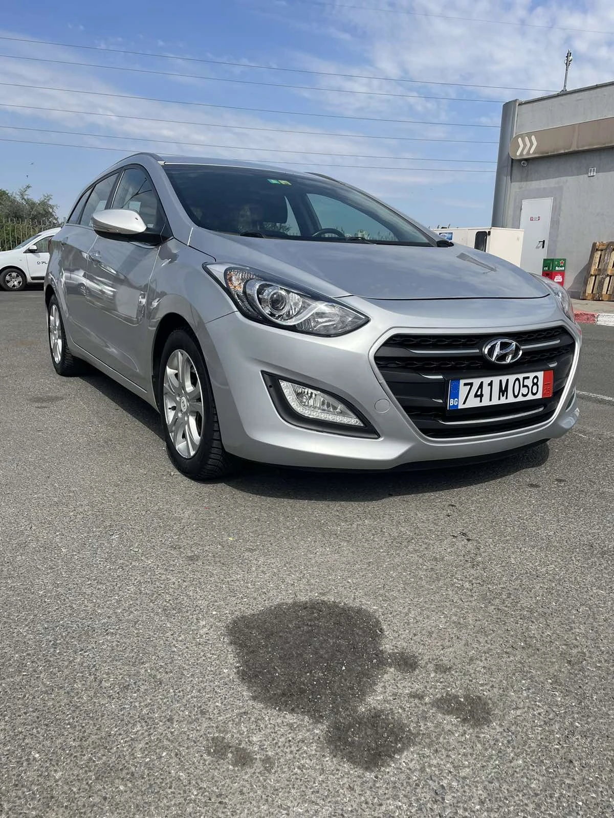 Hyundai I30 1, 6 crd Автоматик 138543 км Швейцария Фул екстри - изображение 3