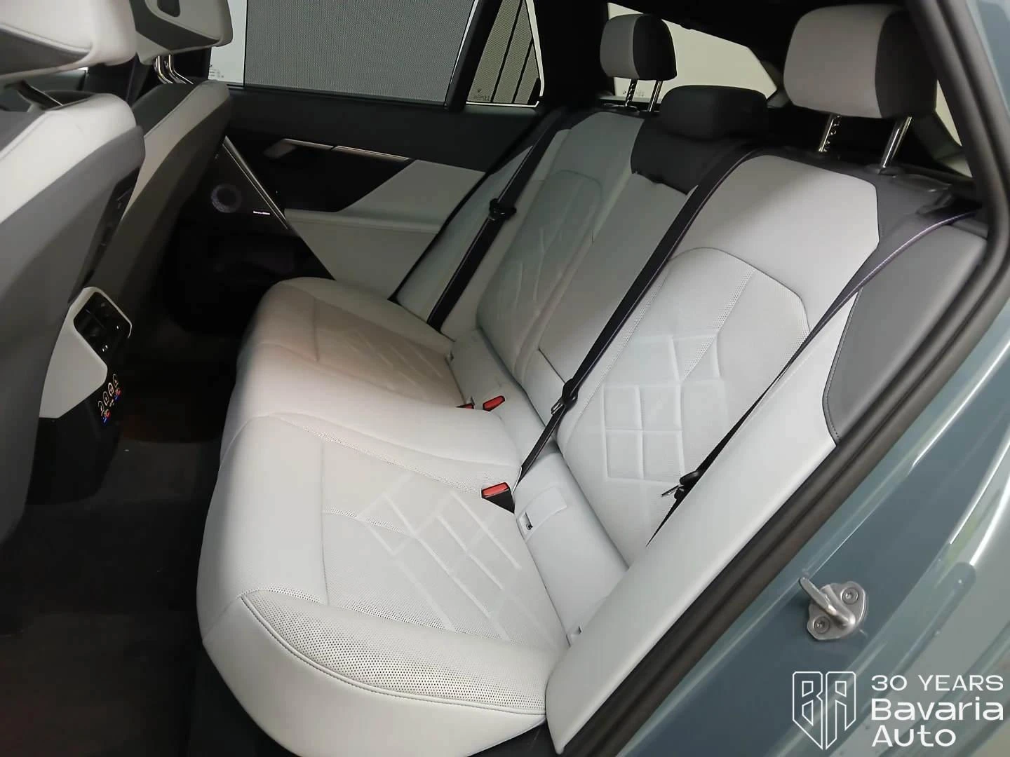 BMW i5 40 eDrive40 Touring M Sport Paket - изображение 8