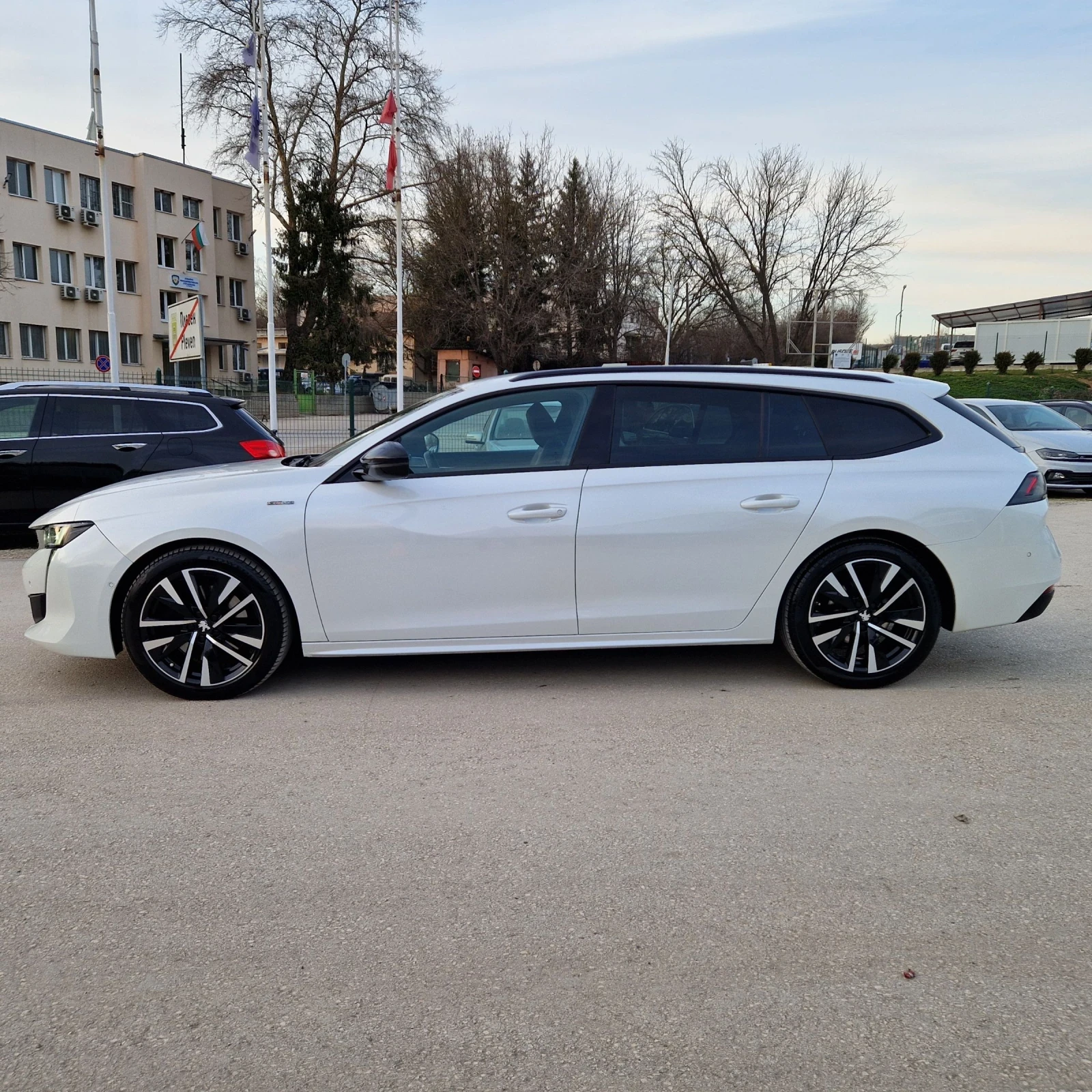 Peugeot 508 2.0HDi 177k.GT-LINE/ДИСТРОНИК/МАСАЖ/ШВЕЙЦАРИЯ , снимка 4 - Автомобили и джипове - 53728080