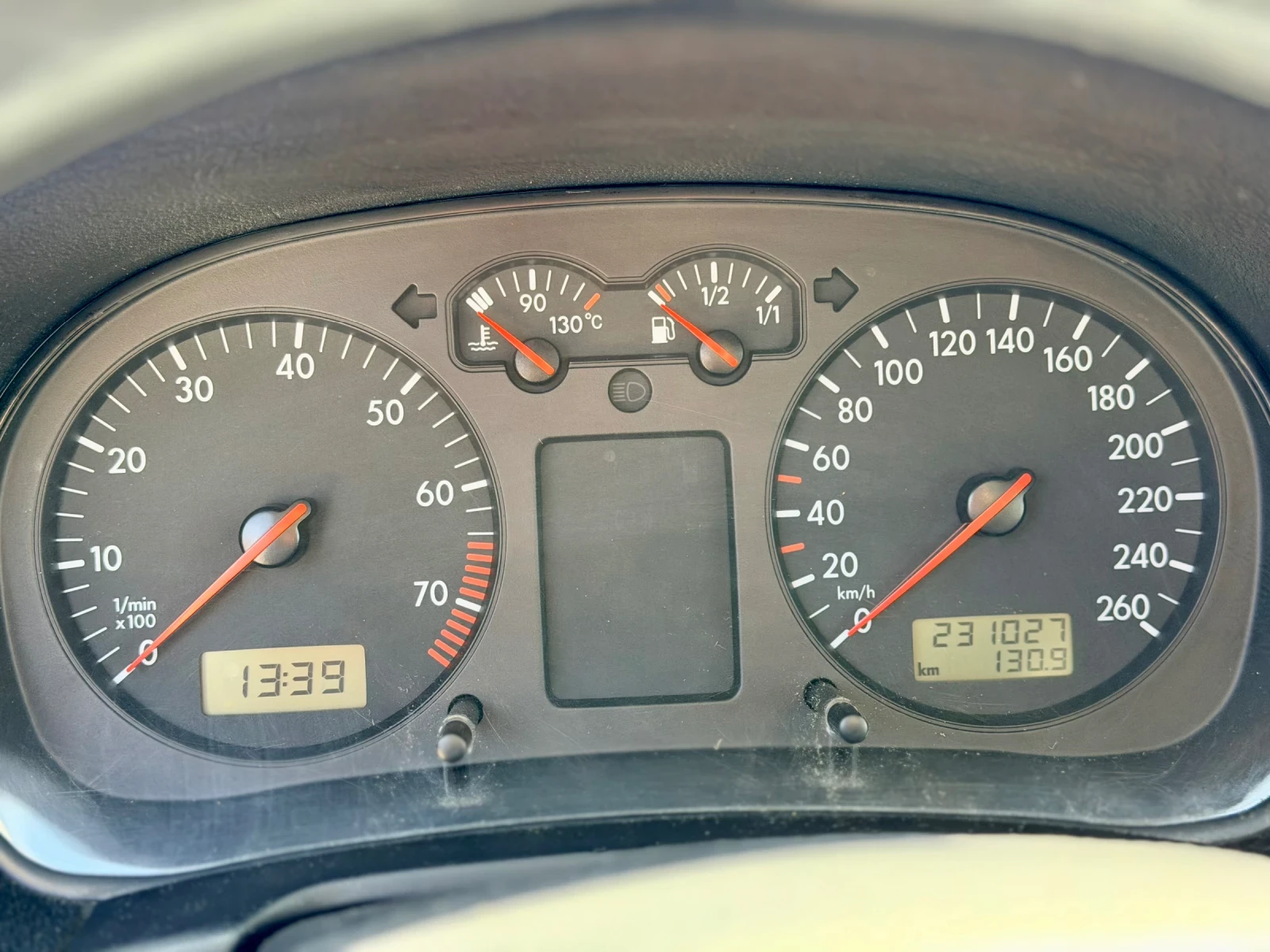 VW Golf 1.6 SR , снимка 8 - Автомобили и джипове - 53831158