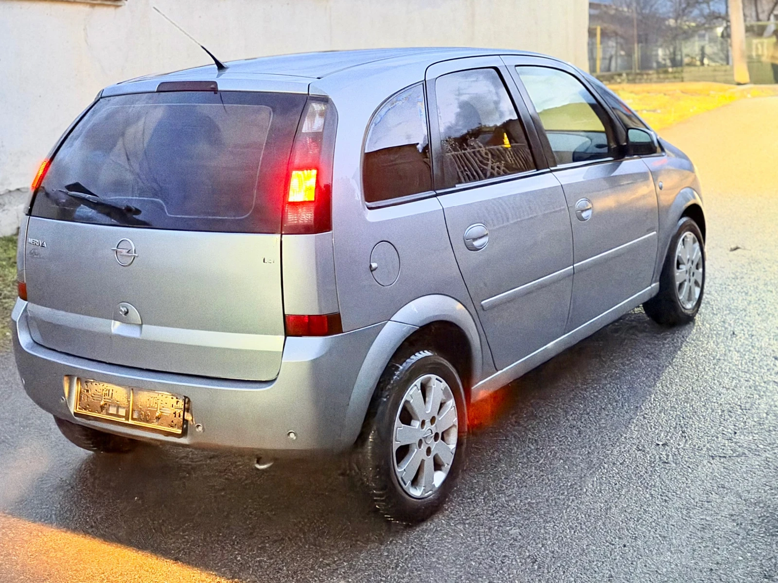 Opel Meriva 1.7 CDTI Facelift, снимка 4 - Автомобили и джипове - 53831158
