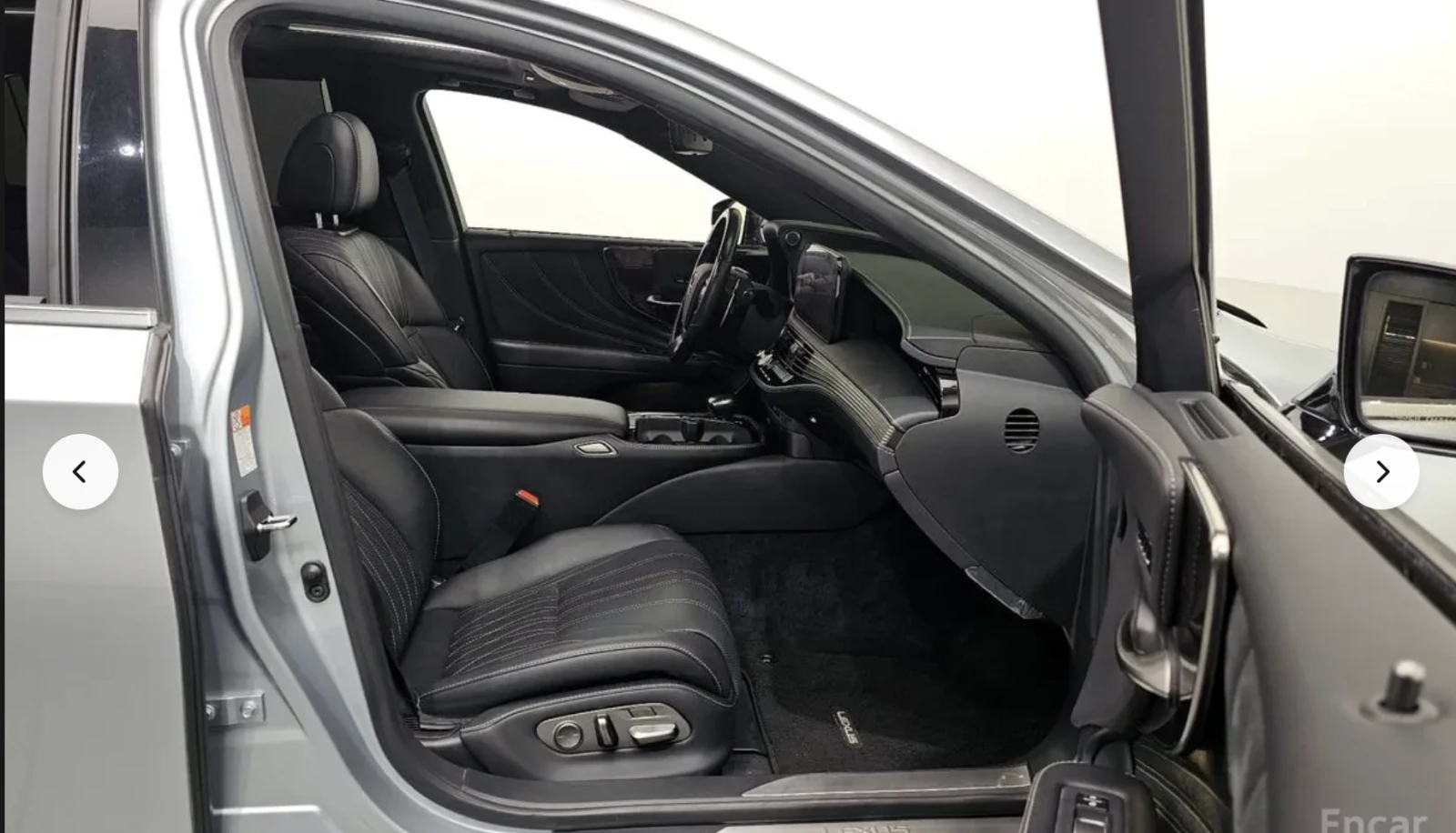 Lexus LS 500 LUXURY* AWD* ПОДГРЕВ* ОБДУХВАНЕ* МАСАЖ* 360КАМЕРА*, снимка 13 - Автомобили и джипове - 54156161