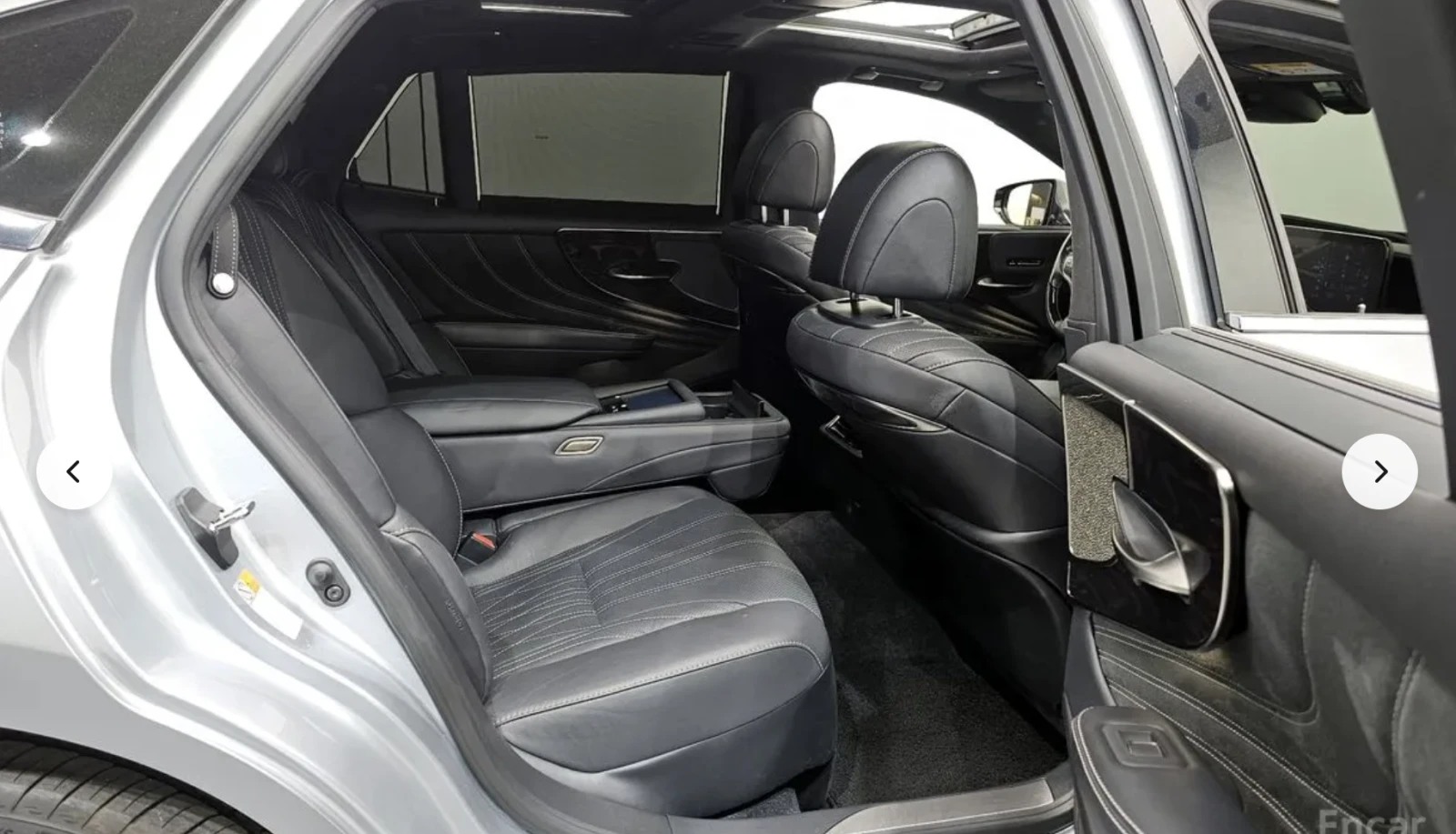 Lexus LS 500 LUXURY* AWD* ПОДГРЕВ* ОБДУХВАНЕ* МАСАЖ* 360КАМЕРА*, снимка 14 - Автомобили и джипове - 54156161