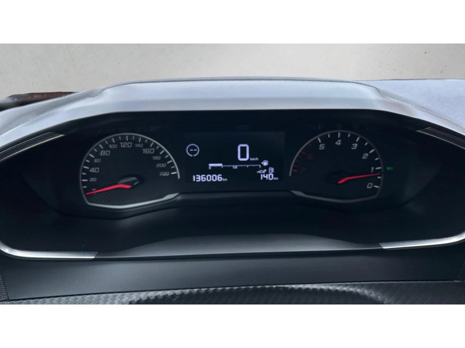 Peugeot 2008 1.5 Blue HDi  Active M/T, Месечна вноска от 199  , снимка 15 - Автомобили и джипове - 54218088