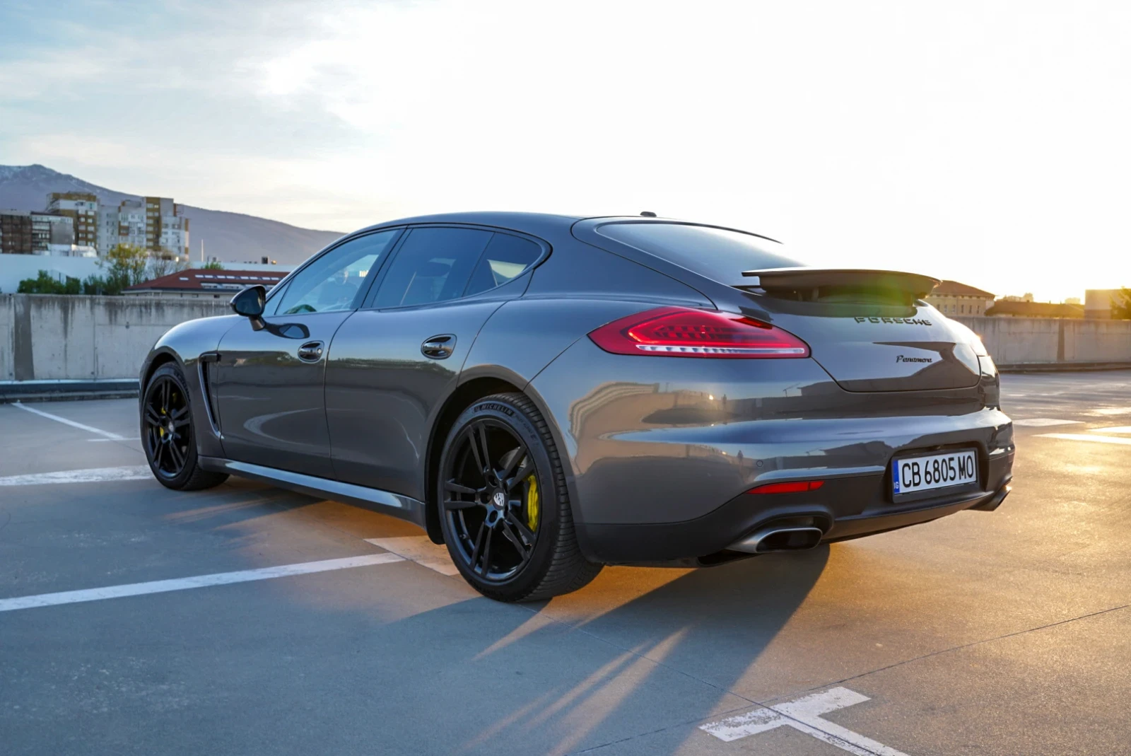 Porsche Panamera 4 Facelift, снимка 5 - Автомобили и джипове - 54315367