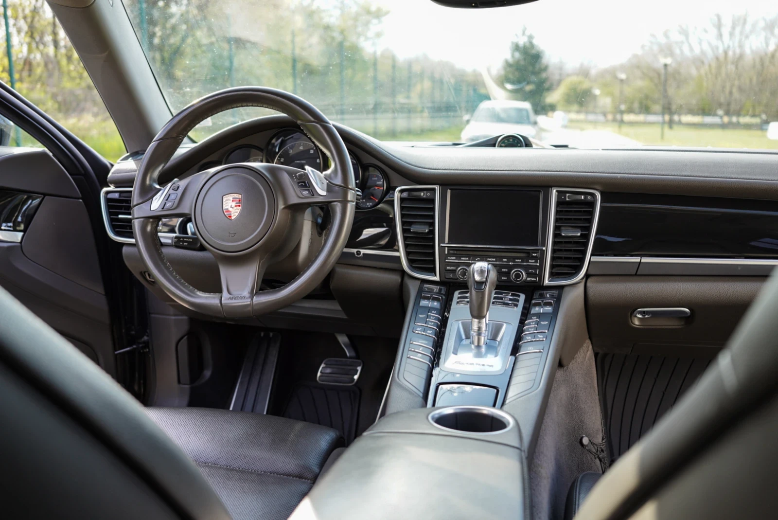 Porsche Panamera 4 Facelift, снимка 12 - Автомобили и джипове - 54315367