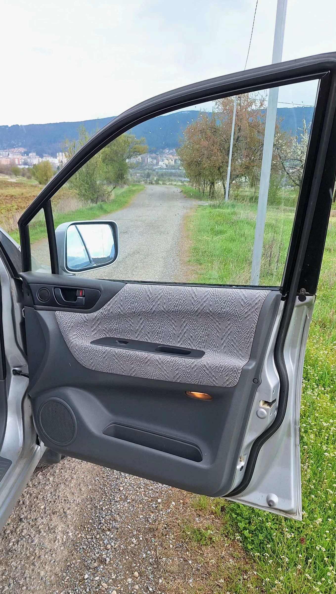 Mitsubishi Space wagon 2.4i 150 кс. ГАЗ , снимка 11 - Автомобили и джипове - 54458945