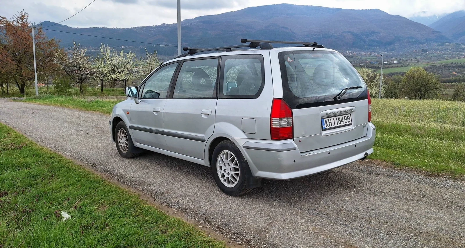 Mitsubishi Space wagon 2.4i 150 кс. ГАЗ , снимка 3 - Автомобили и джипове - 54458945