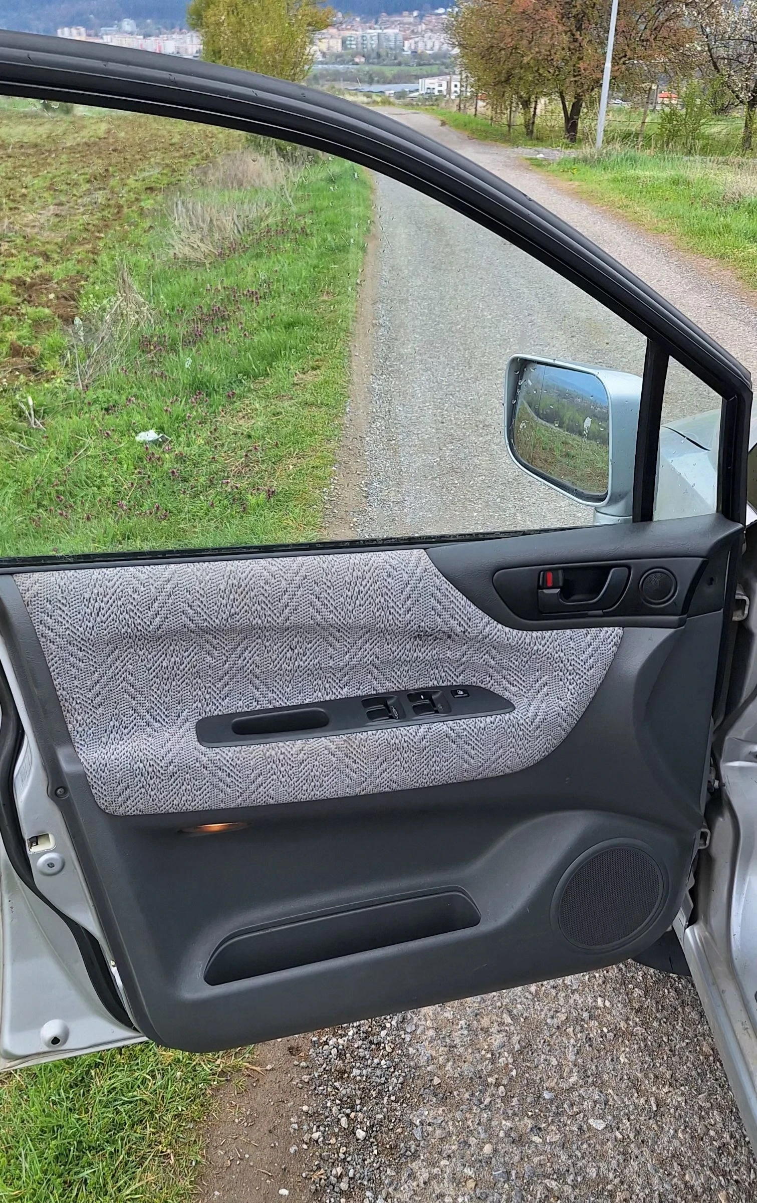 Mitsubishi Space wagon 2.4i 150 кс. ГАЗ , снимка 10 - Автомобили и джипове - 54458945