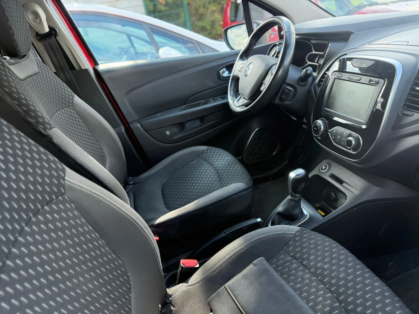 Renault Captur 1.33 ��������� ������� 88 ���.�� | Mobile.bg � ����������� 11