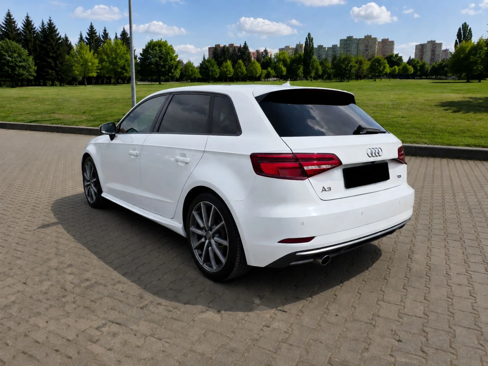 Audi A3 S-Line Bang&Olufsen DSG Full Led Масаж , снимка 3 - Автомобили и джипове - 54517046