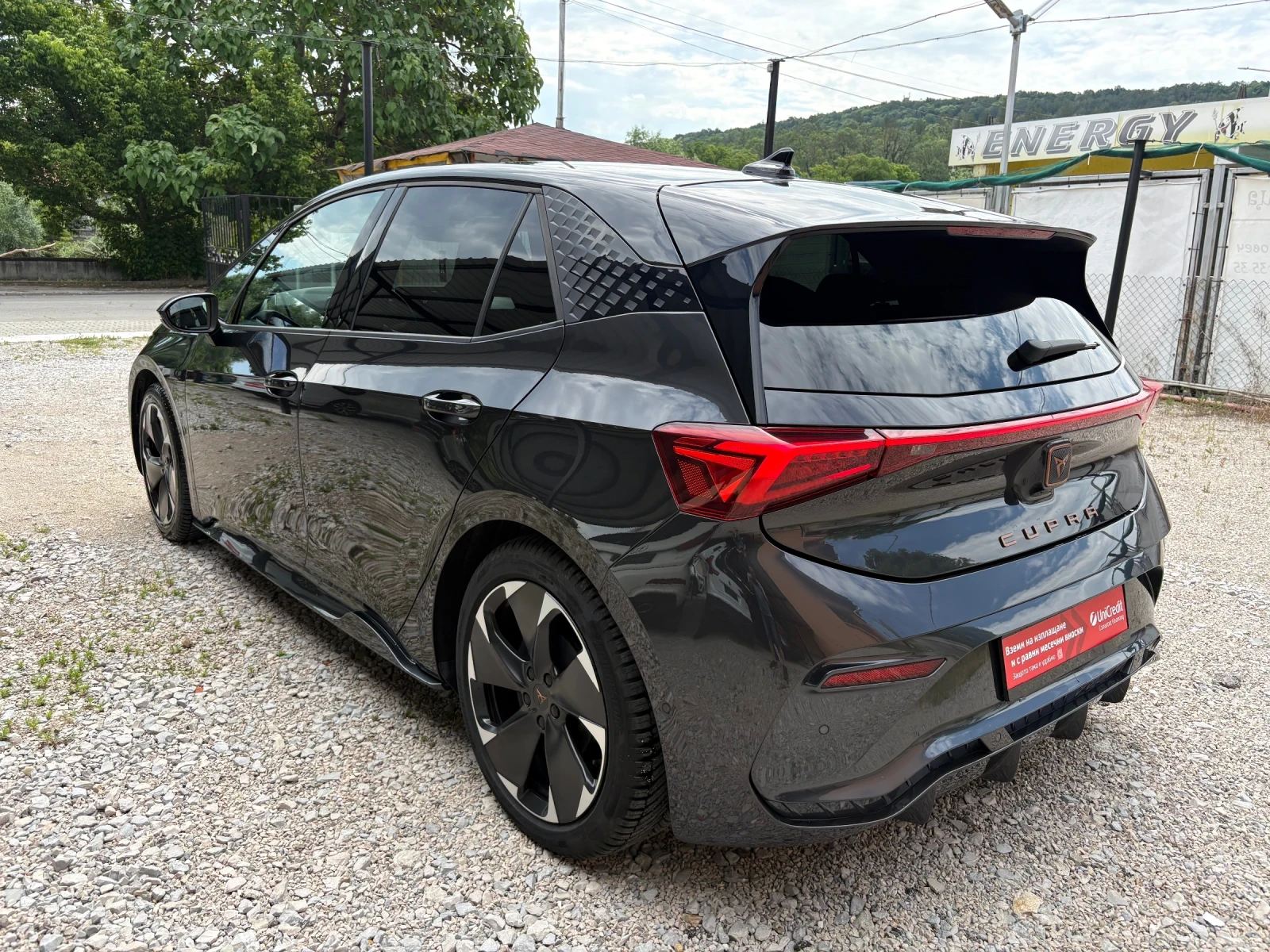Cupra Born LED/CAM/NAVI/CARPLAY, снимка 3 - Автомобили и джипове - 54782119