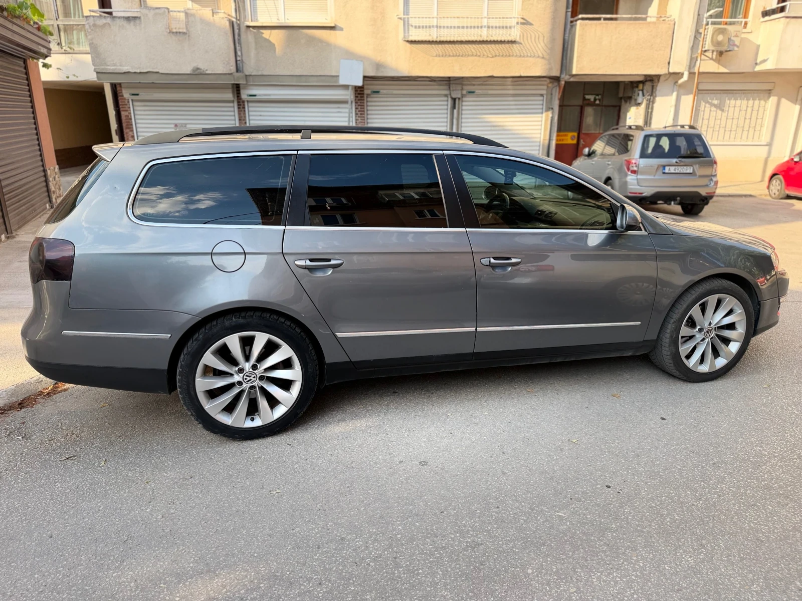 VW Passat 2.0 TDI, снимка 4 - Автомобили и джипове - 55095998