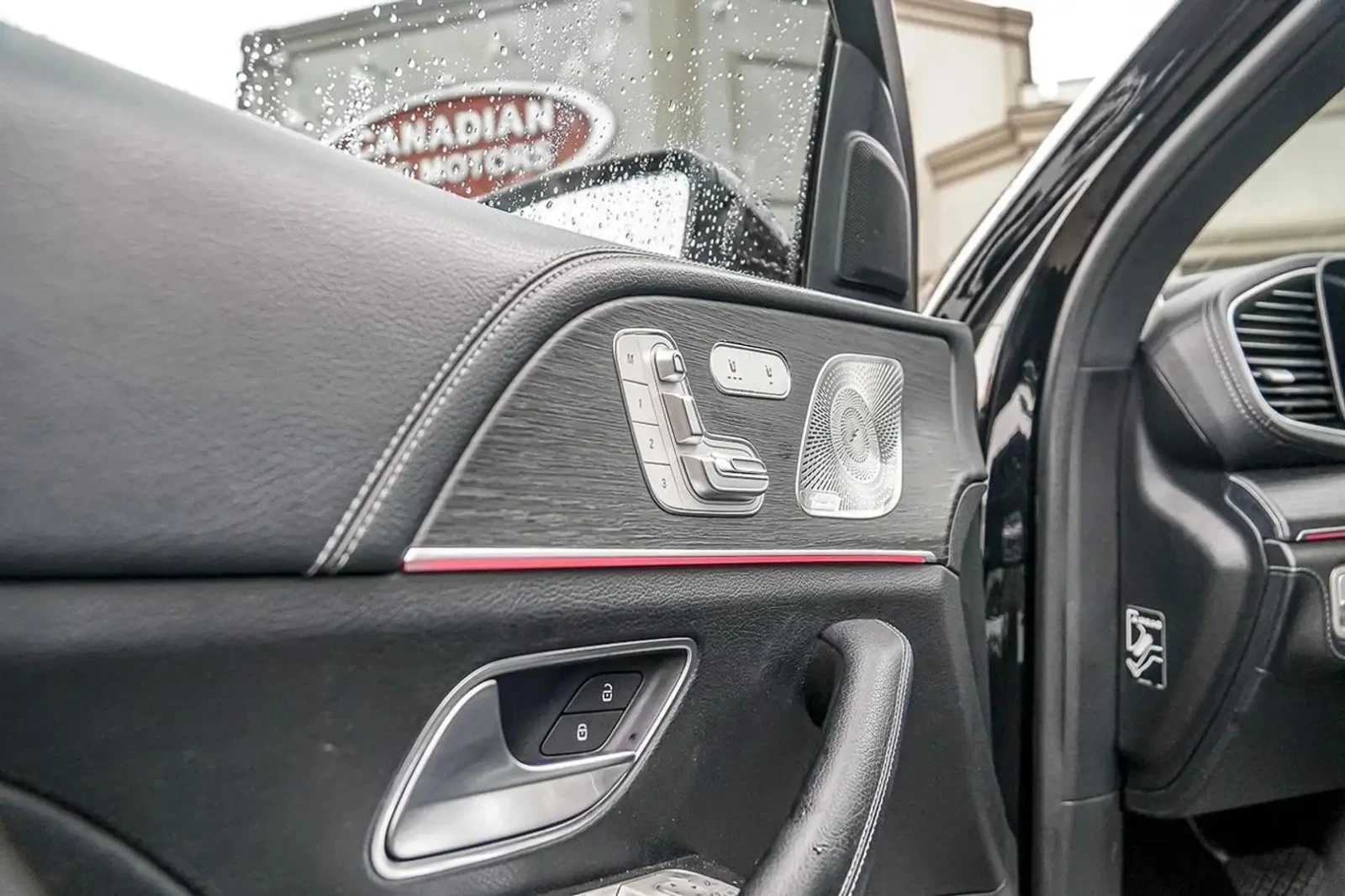 Mercedes-Benz GLE 450 COUPE AMG* PKG* ПАНО* НАВИ* ПОДГРЕВ* КАМЕРА, снимка 8 - Автомобили и джипове - 55327520