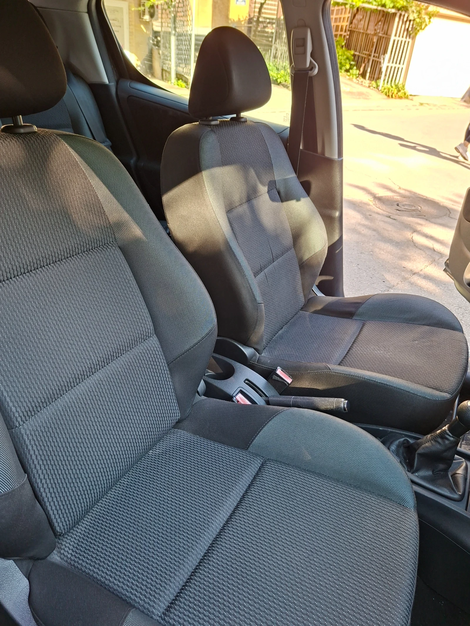 Peugeot 207, снимка 10 - Автомобили и джипове - 55449597