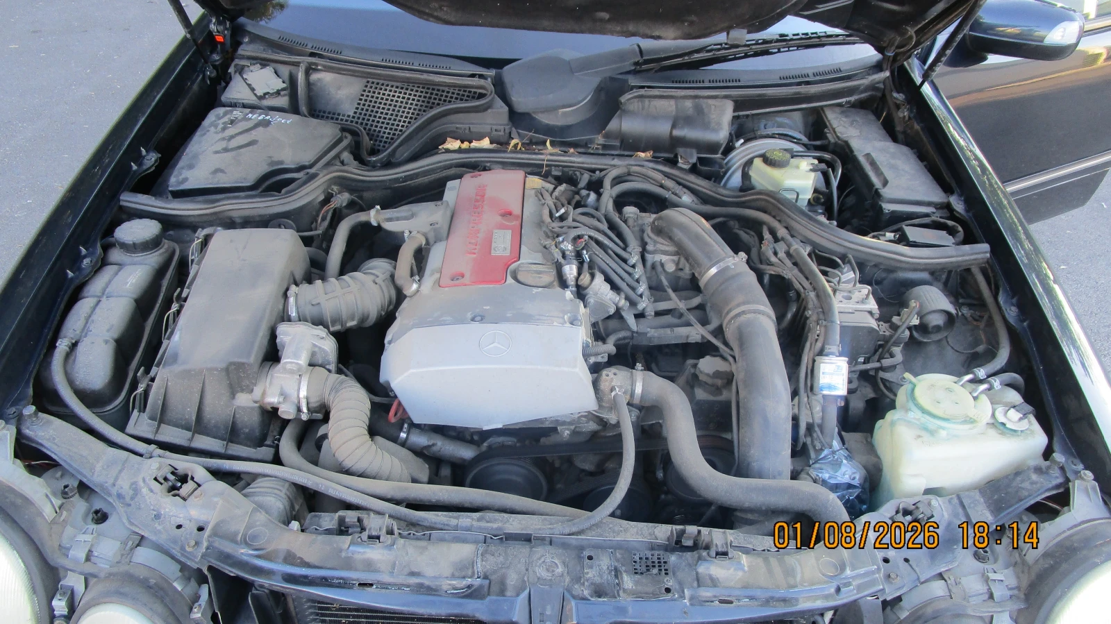 Mercedes-Benz E 200, снимка 8 - Автомобили и джипове - 55592855
