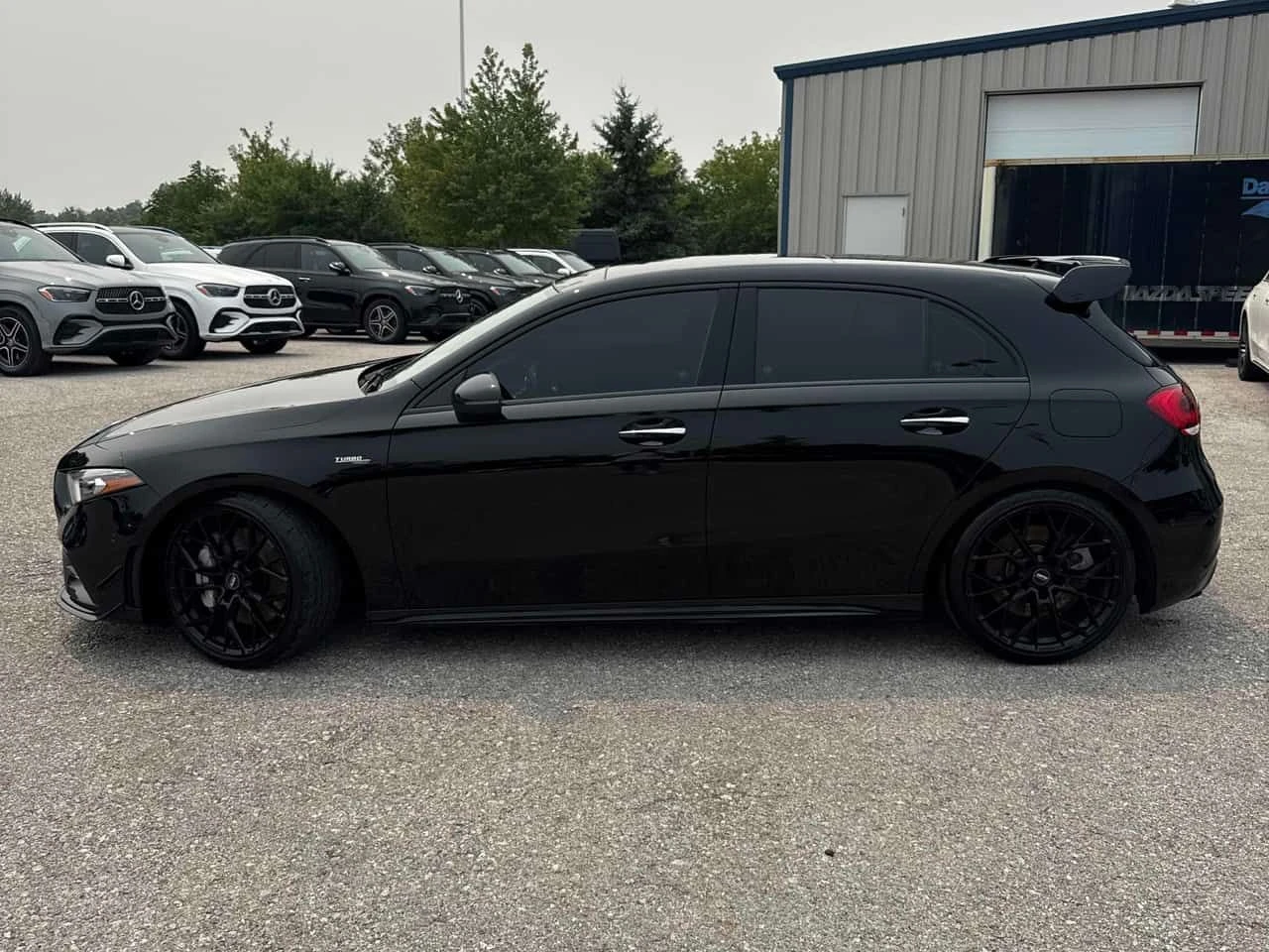 Mercedes-Benz A 35 * AMG * ДИСТРОНИК* 360 КАМЕРА* АМБИЕНТНО*  , снимка 3 - Автомобили и джипове - 55614014