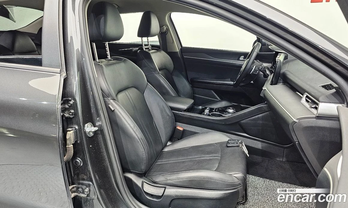 Kia K5 2.0 Prestige, снимка 11 - Автомобили и джипове - 55669030