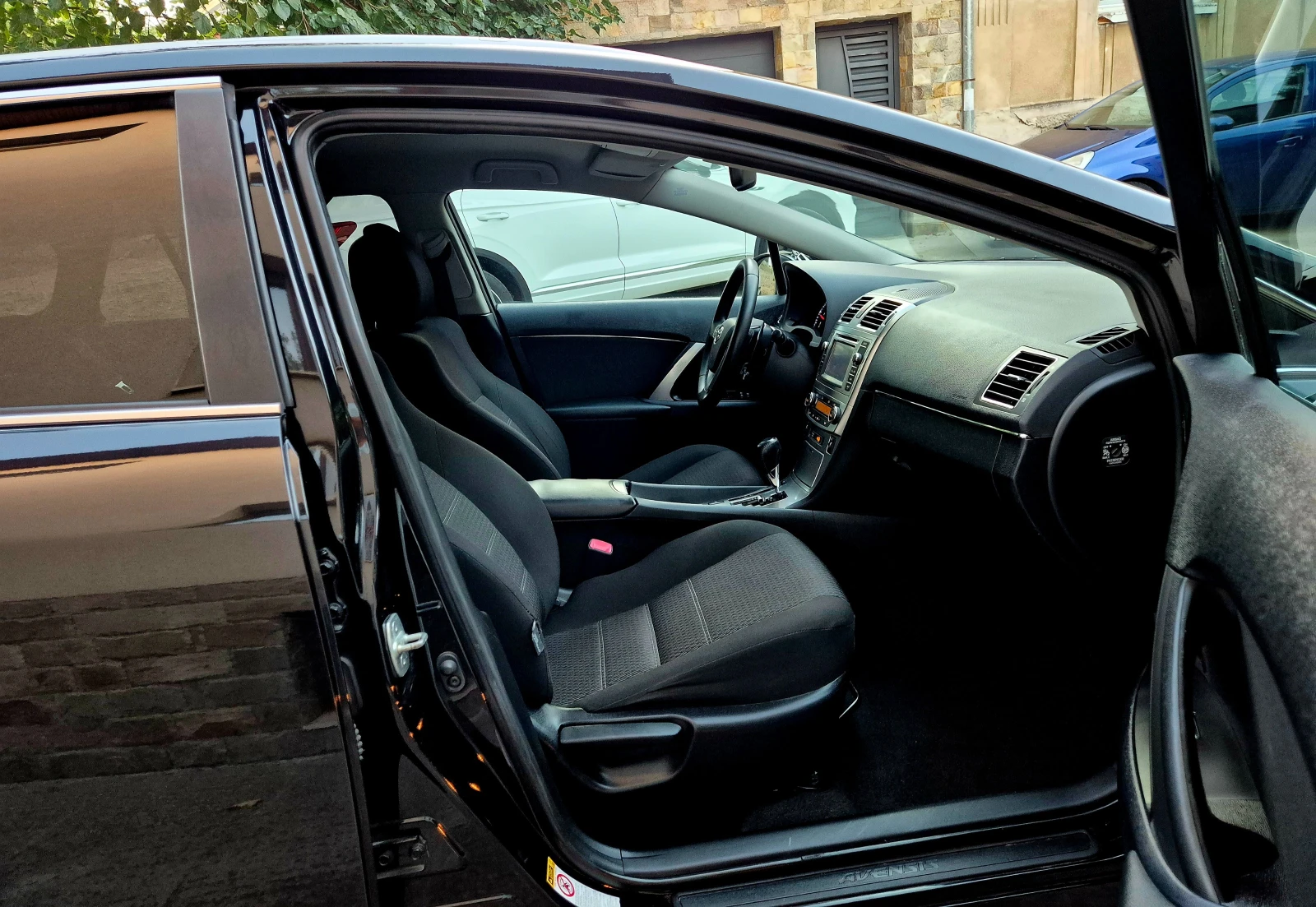Toyota Avensis 2.2d4d-FACE-EXCLUSIVE-- navi-veriga-avtomat-japan , снимка 13 - Автомобили и джипове - 55982997