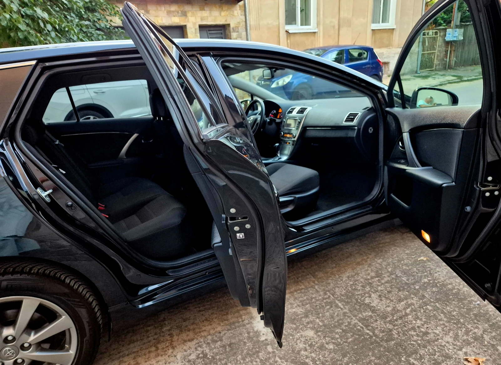 Toyota Avensis 2.2d4d-FACE-EXCLUSIVE-- navi-veriga-avtomat-japan , снимка 14 - Автомобили и джипове - 55982997