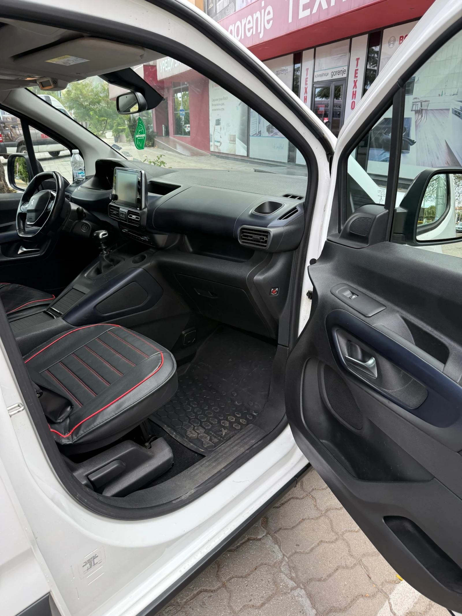Peugeot Rifter 1.5 diesel, снимка 12 - Автомобили и джипове - 56185241