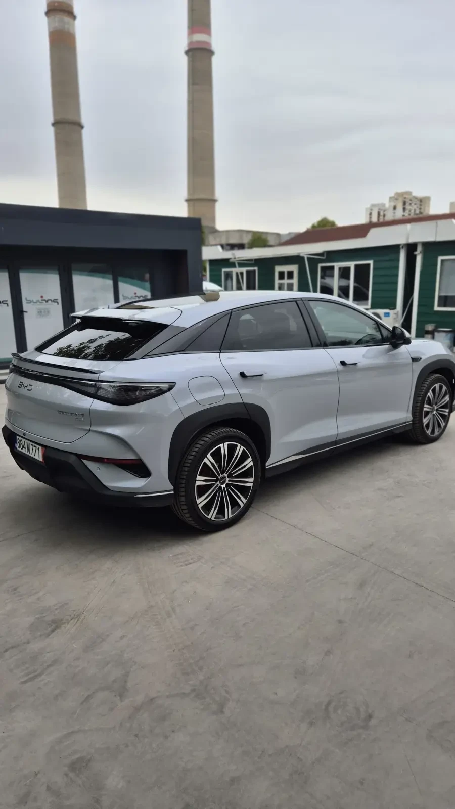 BYD Sealion 7 ЧИСТО НОВА НА 50КМ, DESIGN, 530кс, 82.5kw, снимка 4 - Автомобили и джипове - 56224155