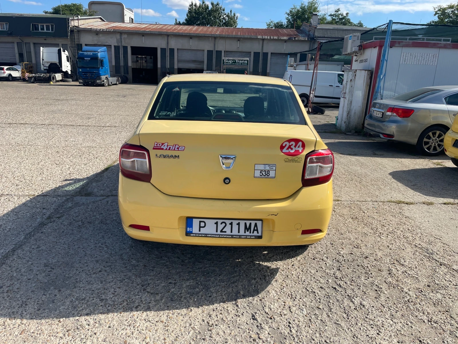 Dacia Logan 1.2 бензин- ГАЗ 75кс, снимка 4 - Автомобили и джипове - 56253577