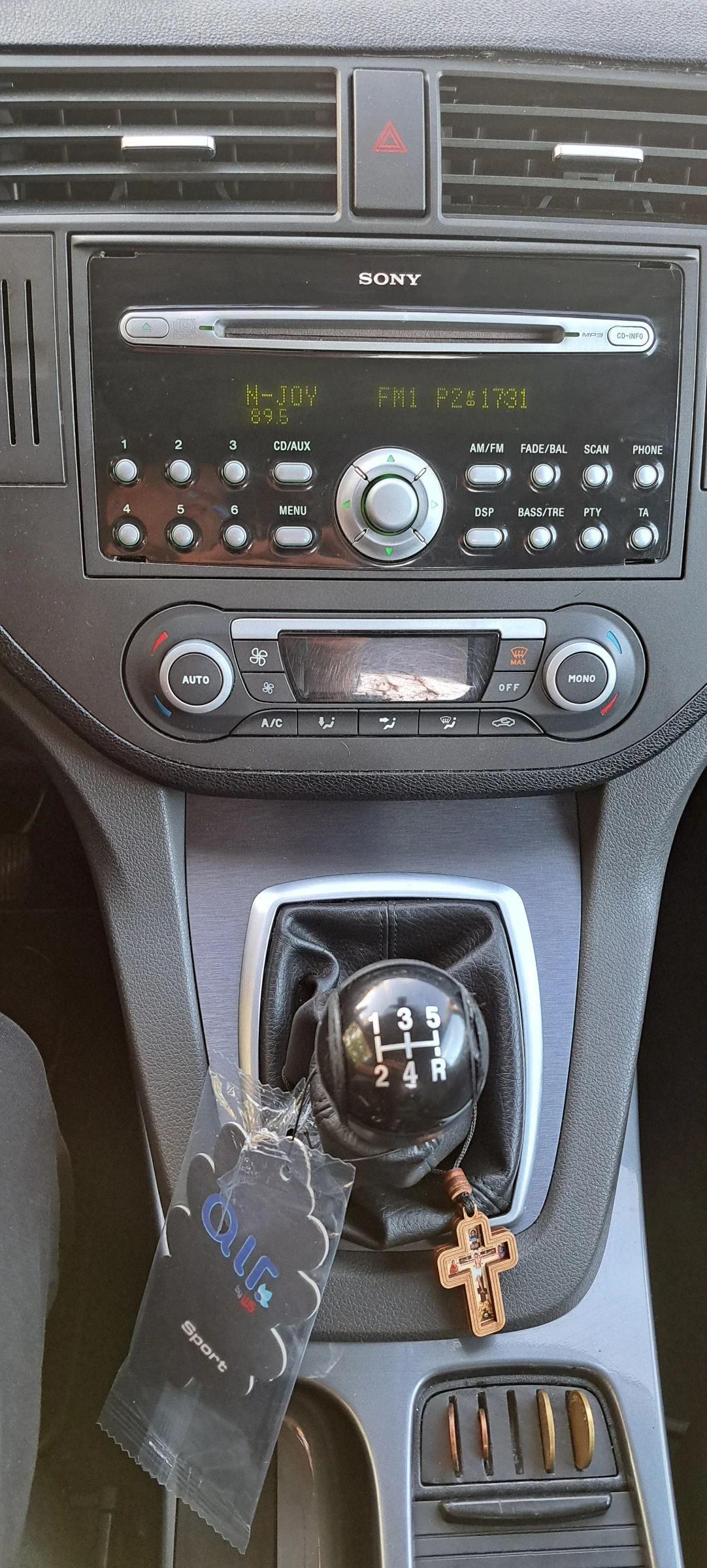 Ford C-max 1.6, снимка 11 - Автомобили и джипове - 56403254