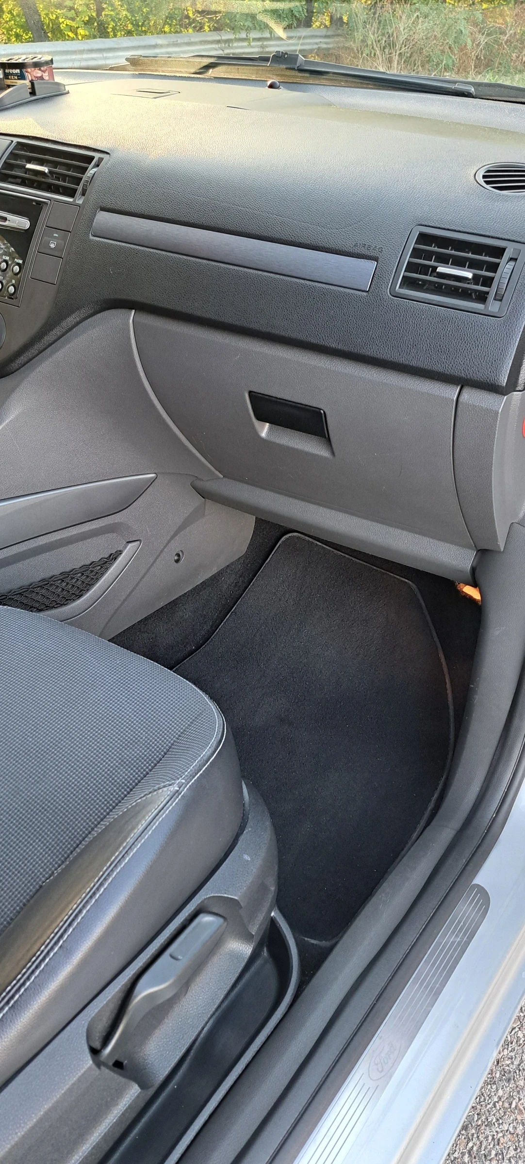 Ford C-max 1.6, снимка 12 - Автомобили и джипове - 56403254